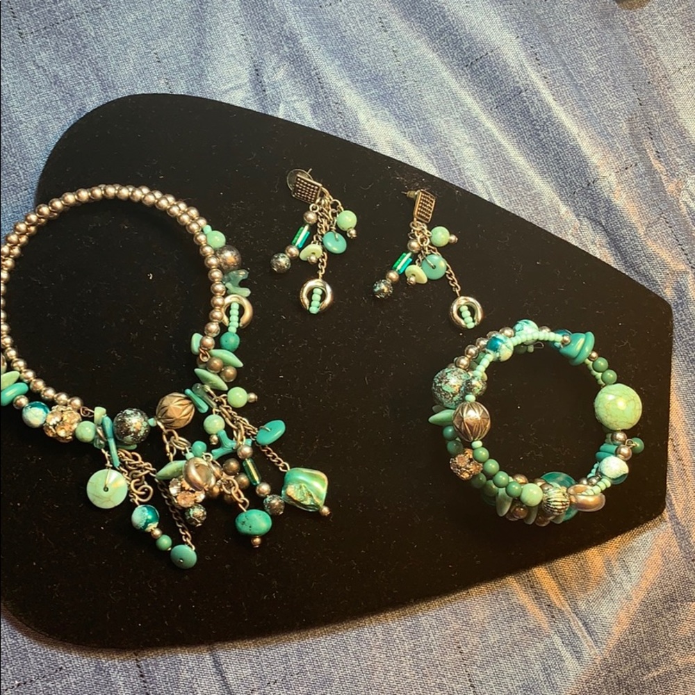 3 piece turquoise and silver necklace  set.